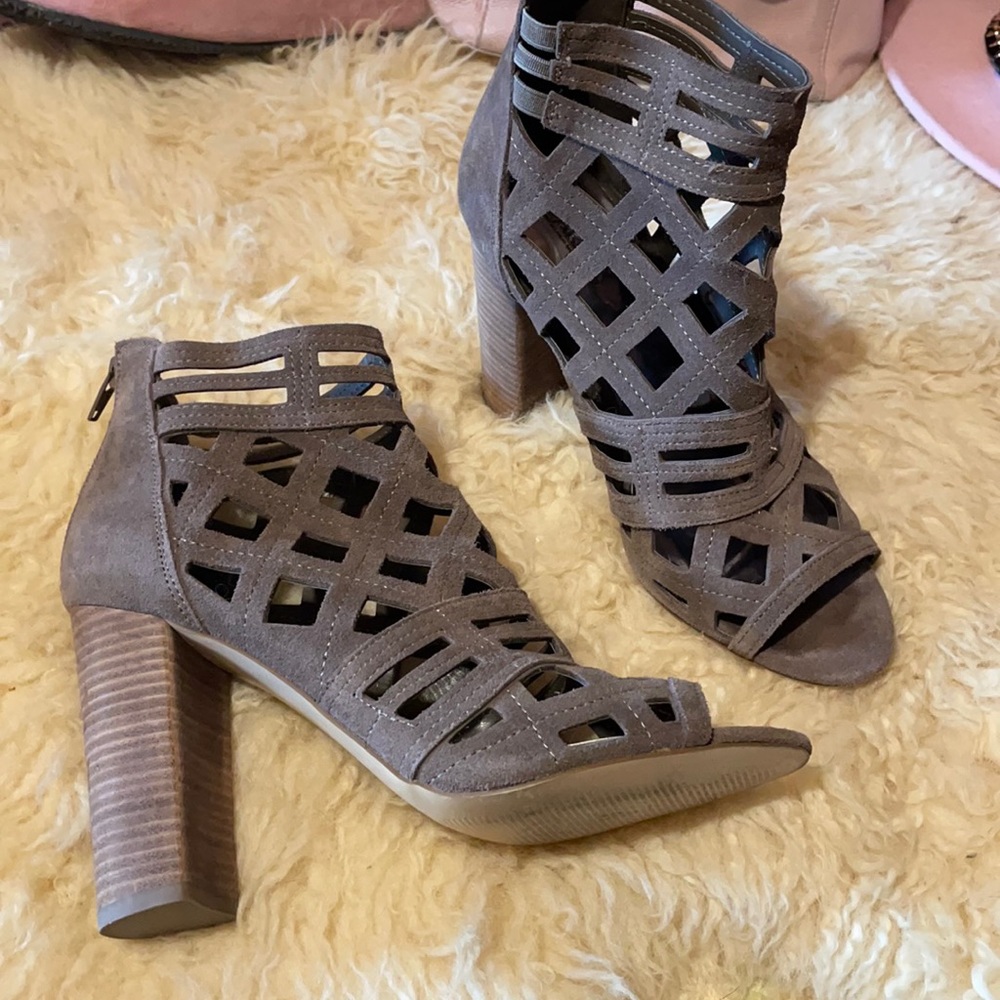 CARLOS suede heeled shoes